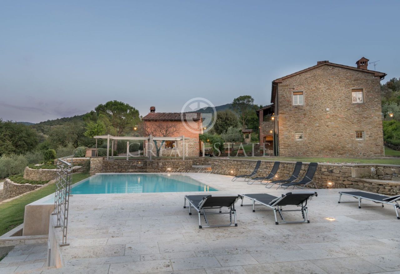 Дом в Ареццо, Италия, 602.5 м² - фото 8