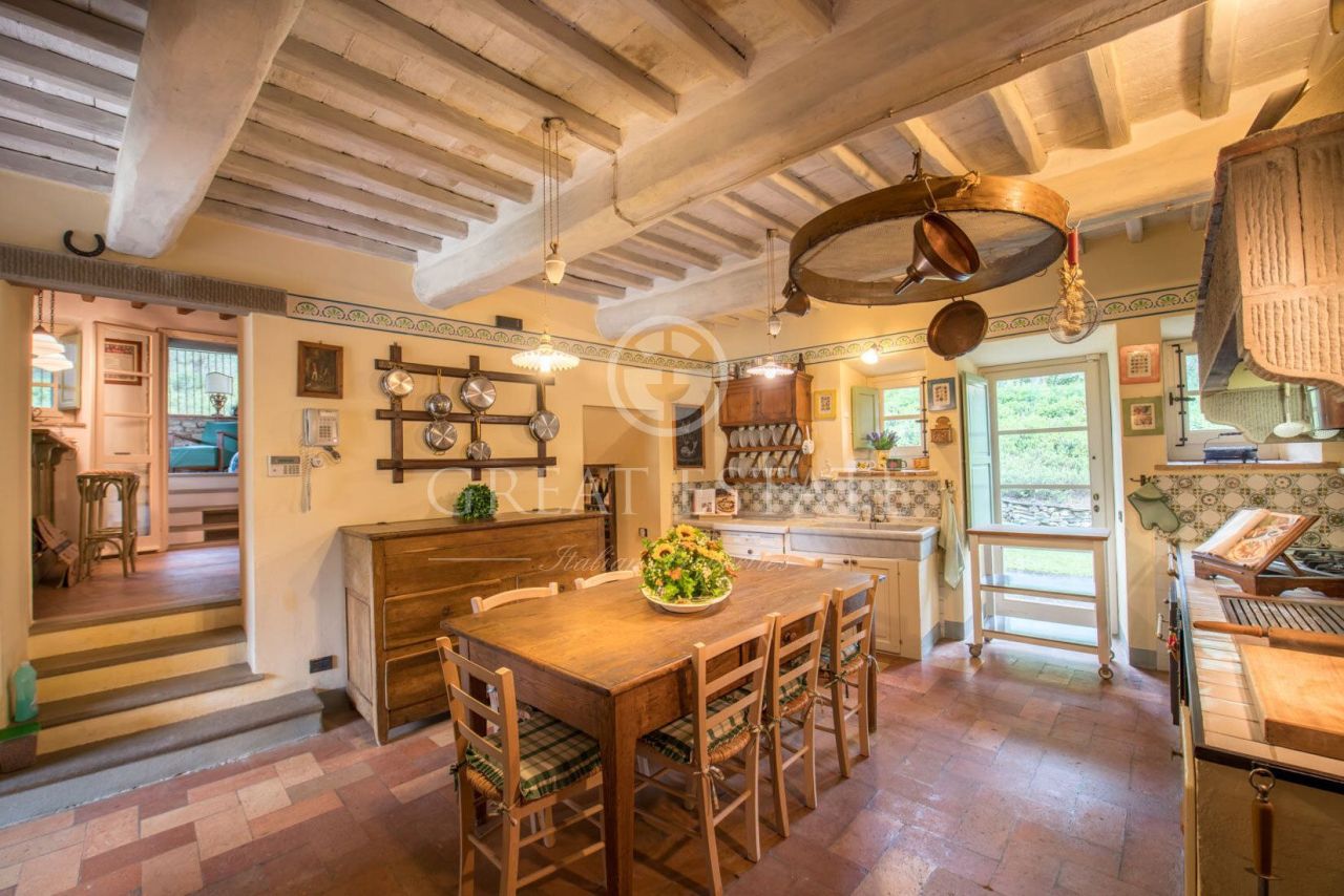 Дом в Ареццо, Италия, 602.5 м² - фото 12