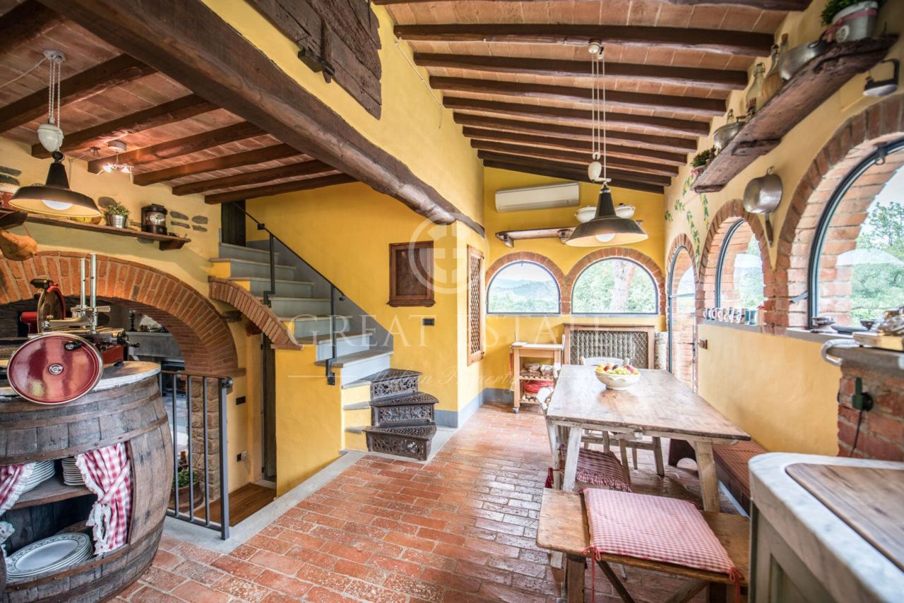 Дом в Ареццо, Италия, 602.5 м² - фото 14