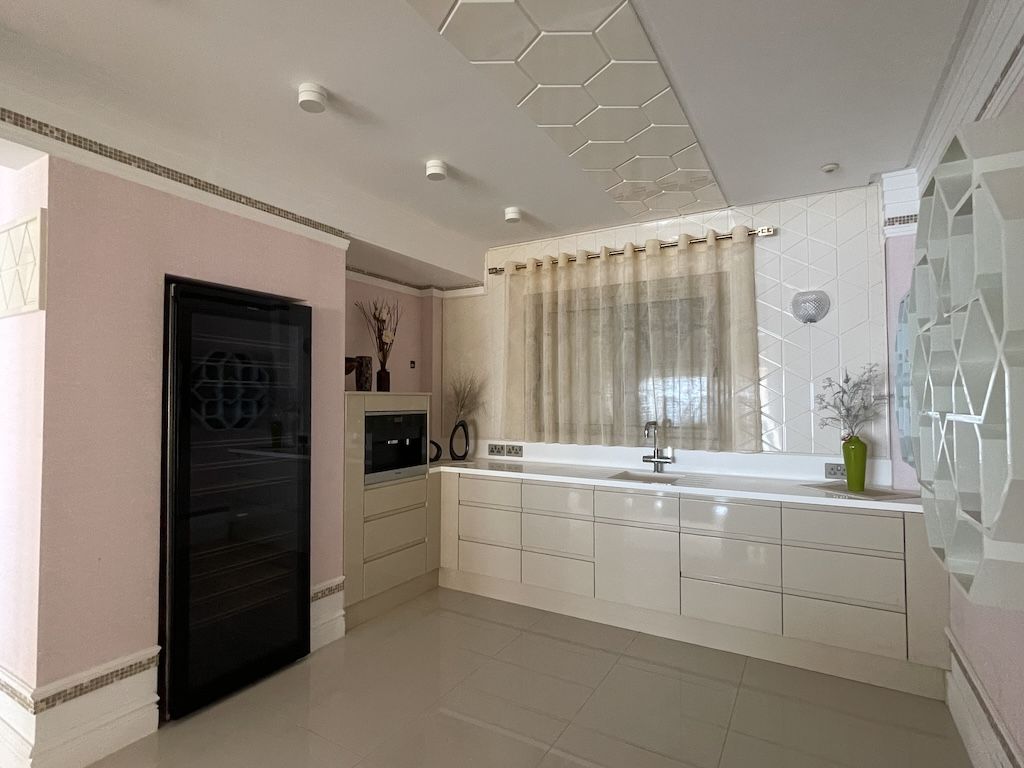 Вилла в Пафосе, Кипр, 406 м² - фото 13