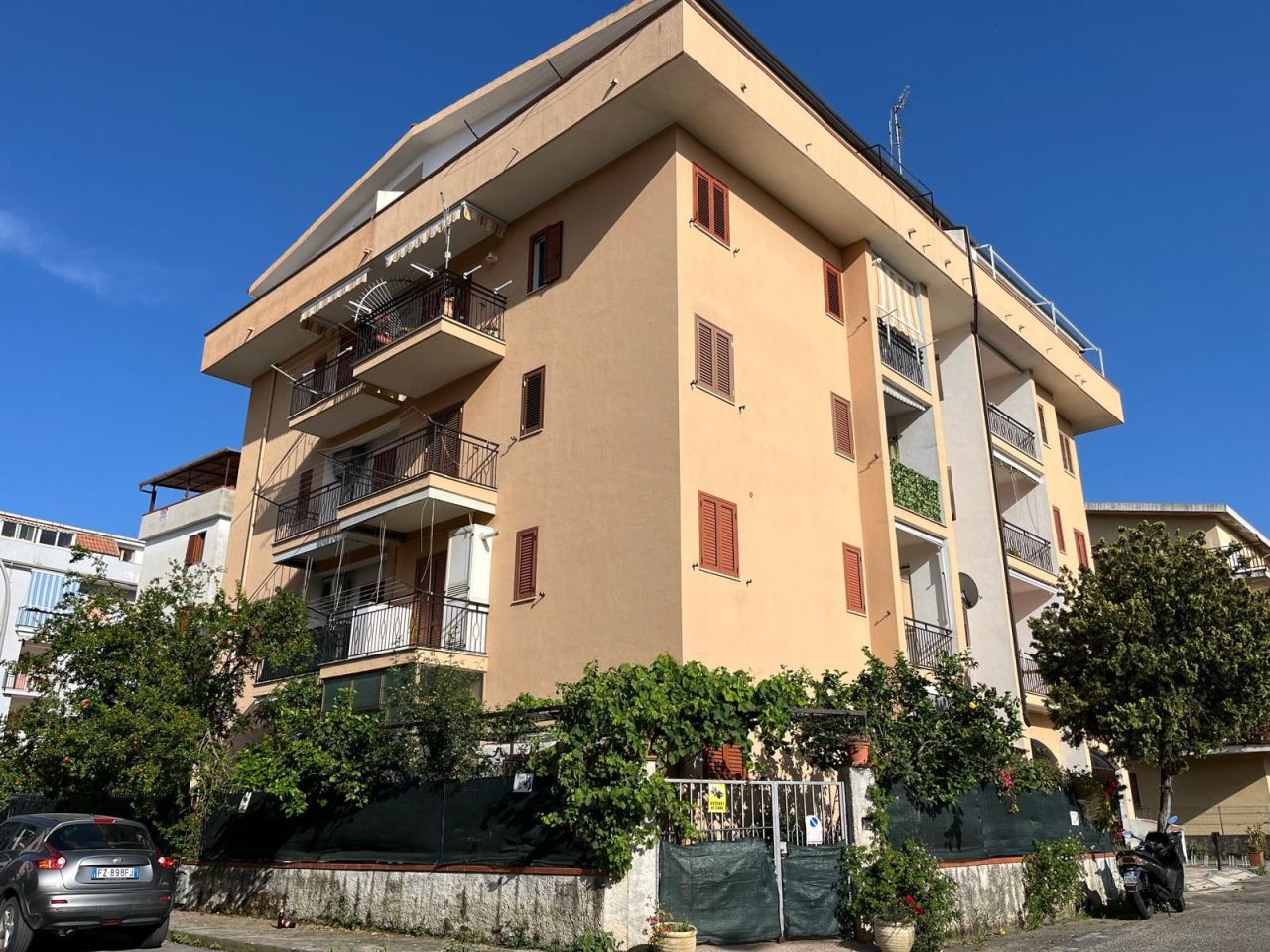 Квартира в Скалее, Италия, 90 м² - фото 1
