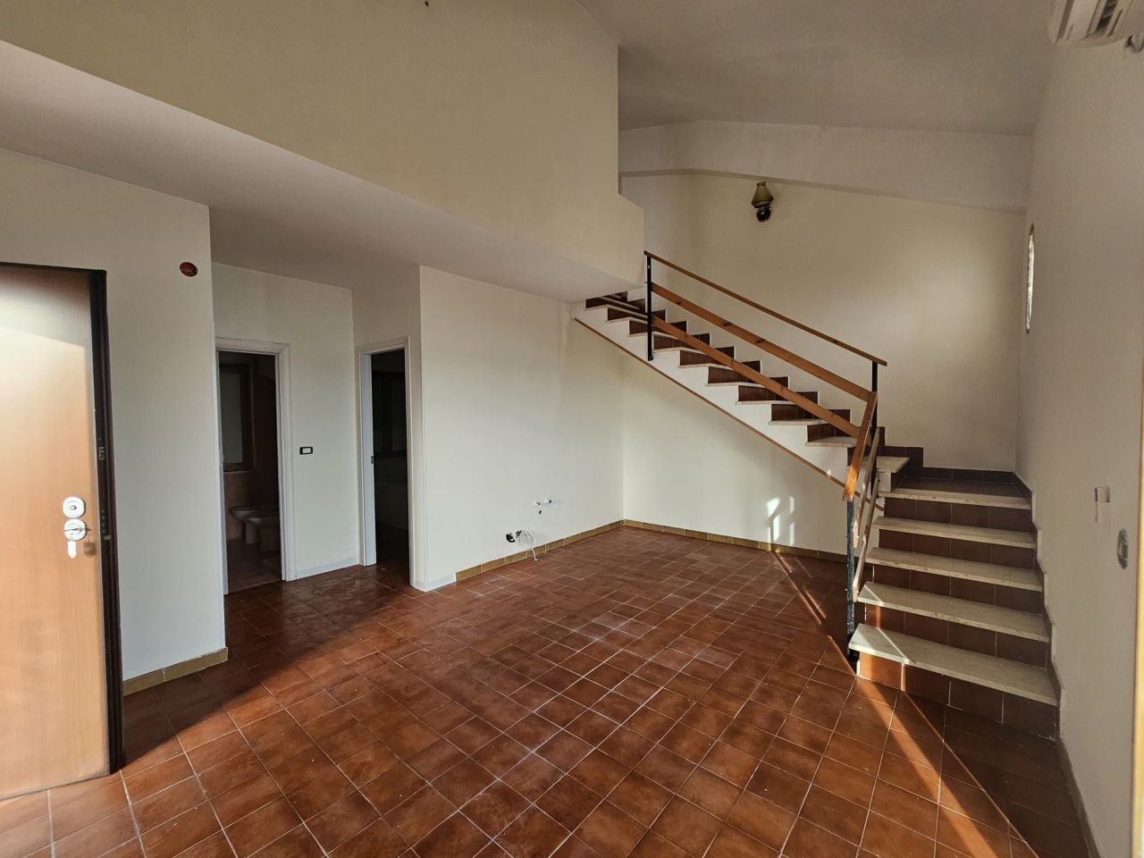 Квартира в Скалее, Италия, 110 м² - фото 3