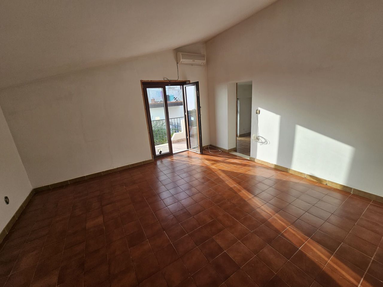 Квартира в Скалее, Италия, 110 м² - фото 10