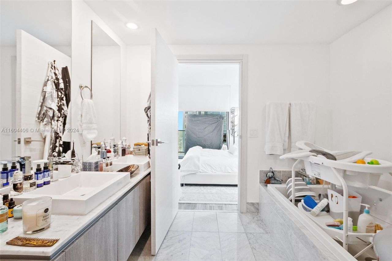 Квартира в Майами, США, 120 м² - фото 10