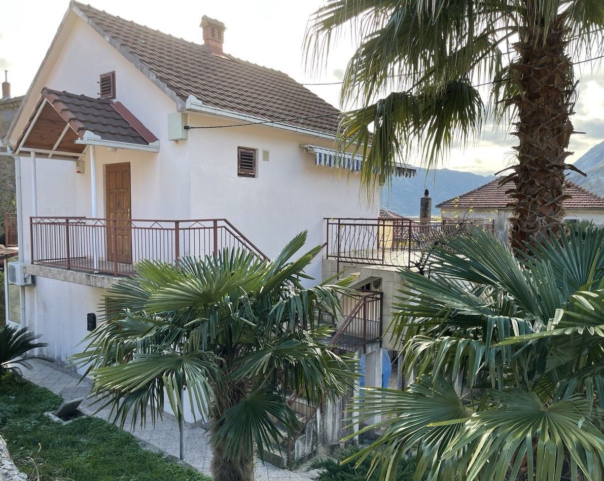 Дом в Рисане, Черногория, 105 м² - фото 3