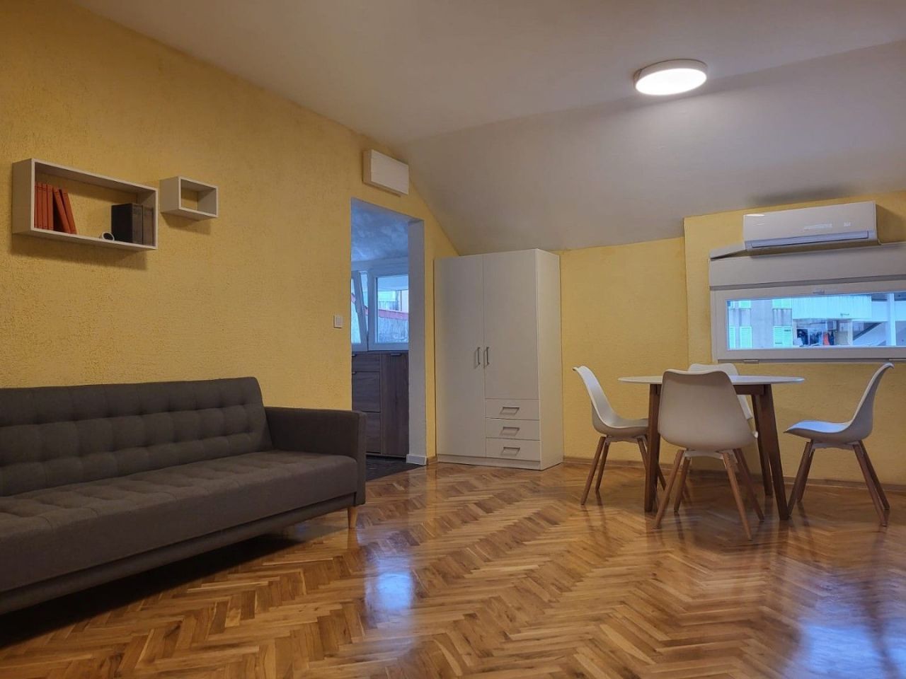 Квартира в Будве, Черногория, 60 м² - фото 1