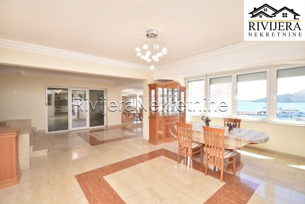 Апартаменты в Херцег-Нови, Черногория, 263 м² - фото 11