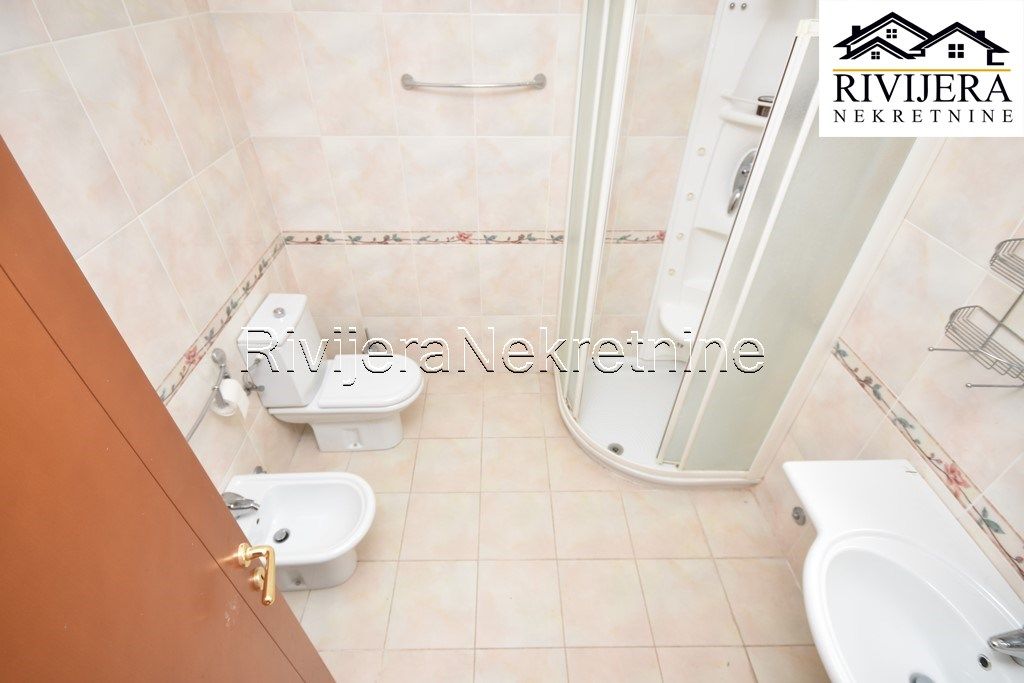 Апартаменты в Херцег-Нови, Черногория, 263 м² - фото 12