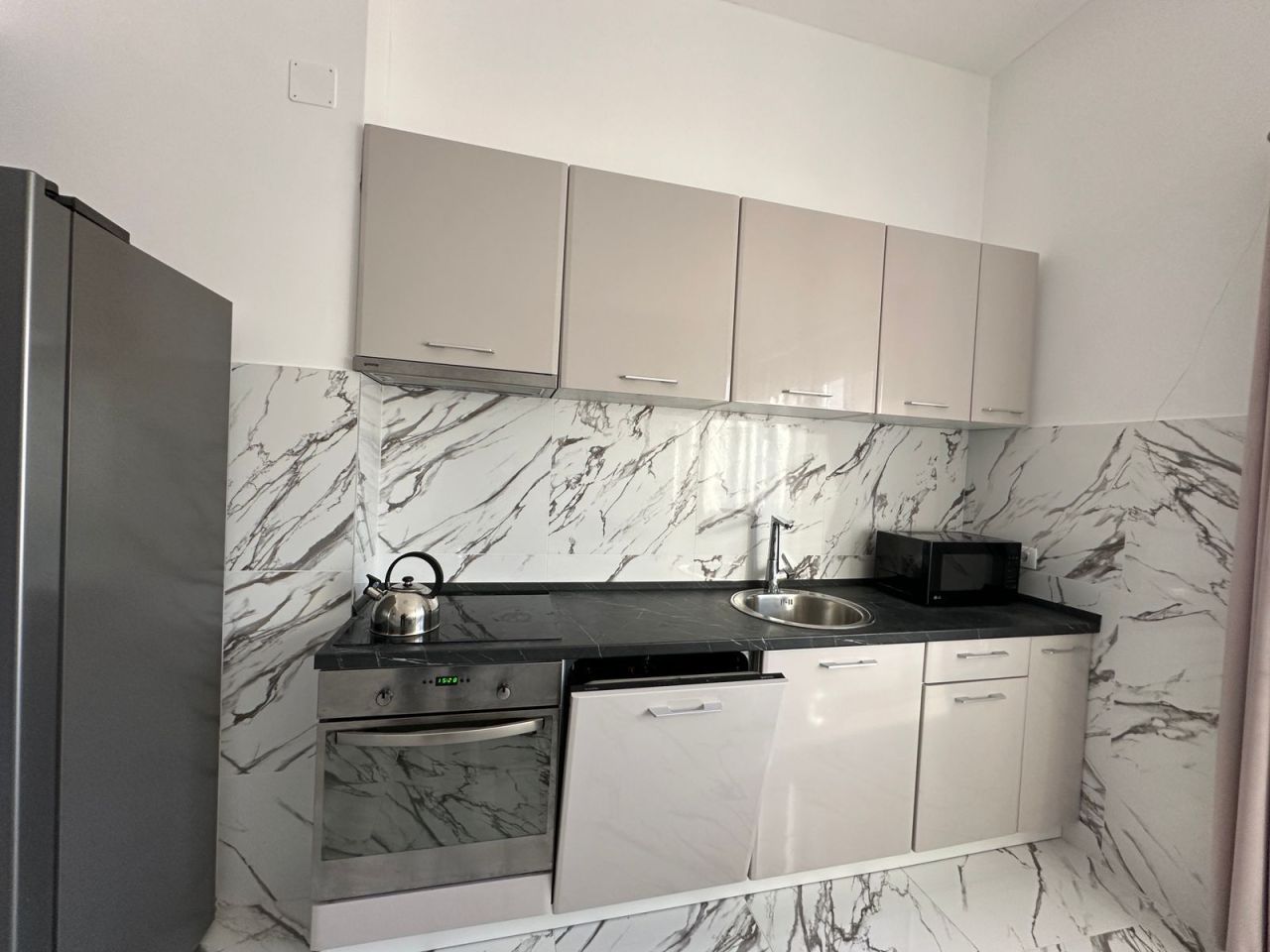 Квартира в Будве, Черногория, 87 м² - фото 4