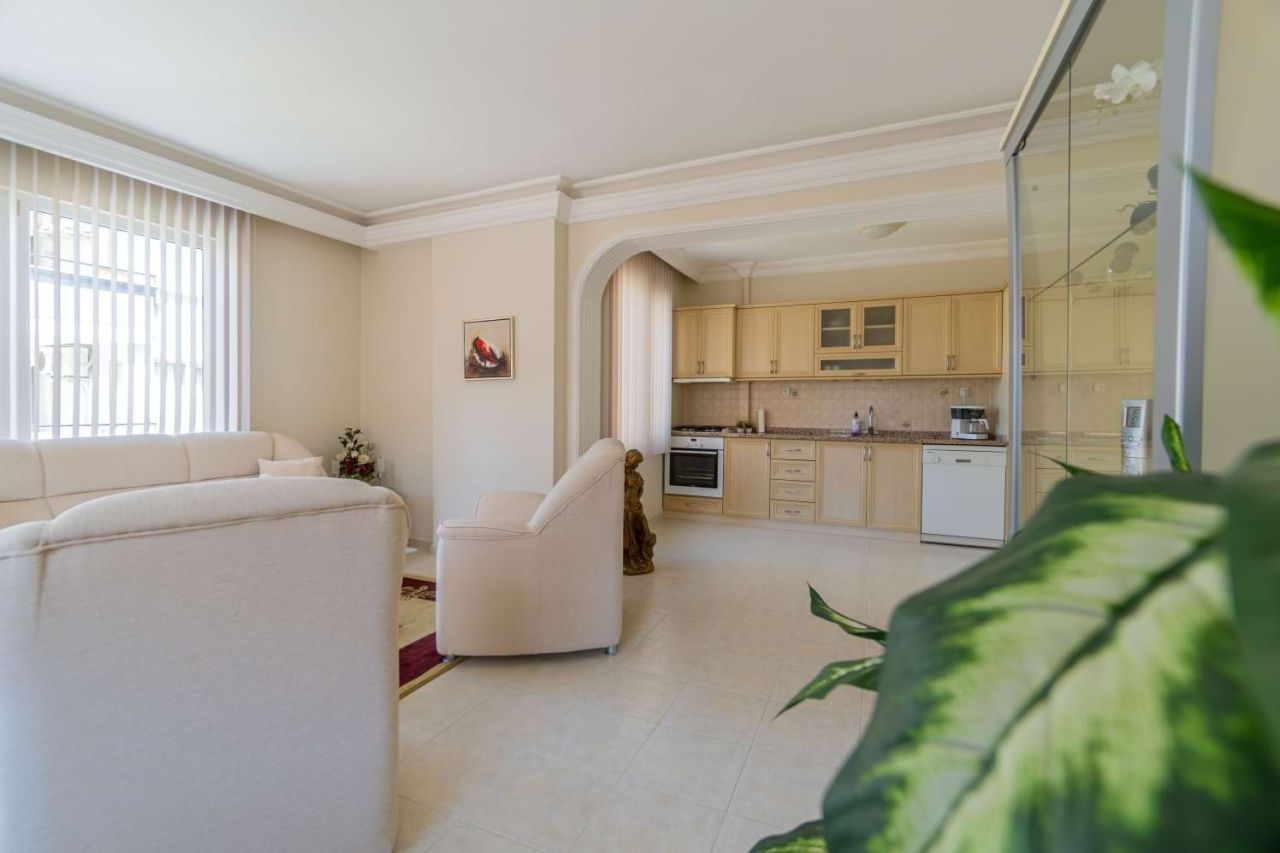 Квартира в Алании, Турция, 90 м² - фото 1