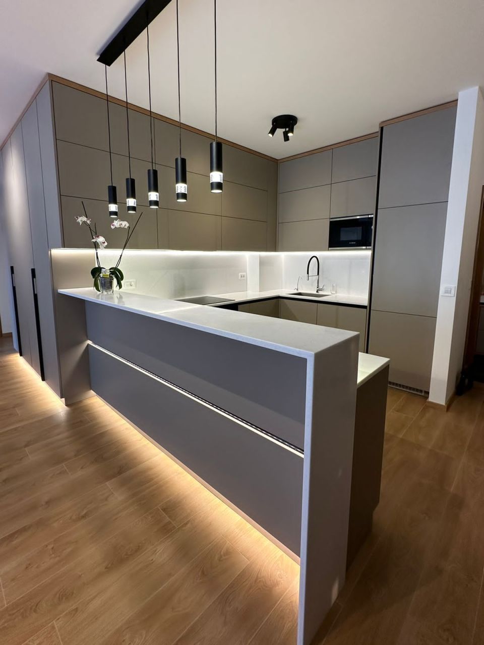 Квартира в Будве, Черногория, 103 м² - фото 8