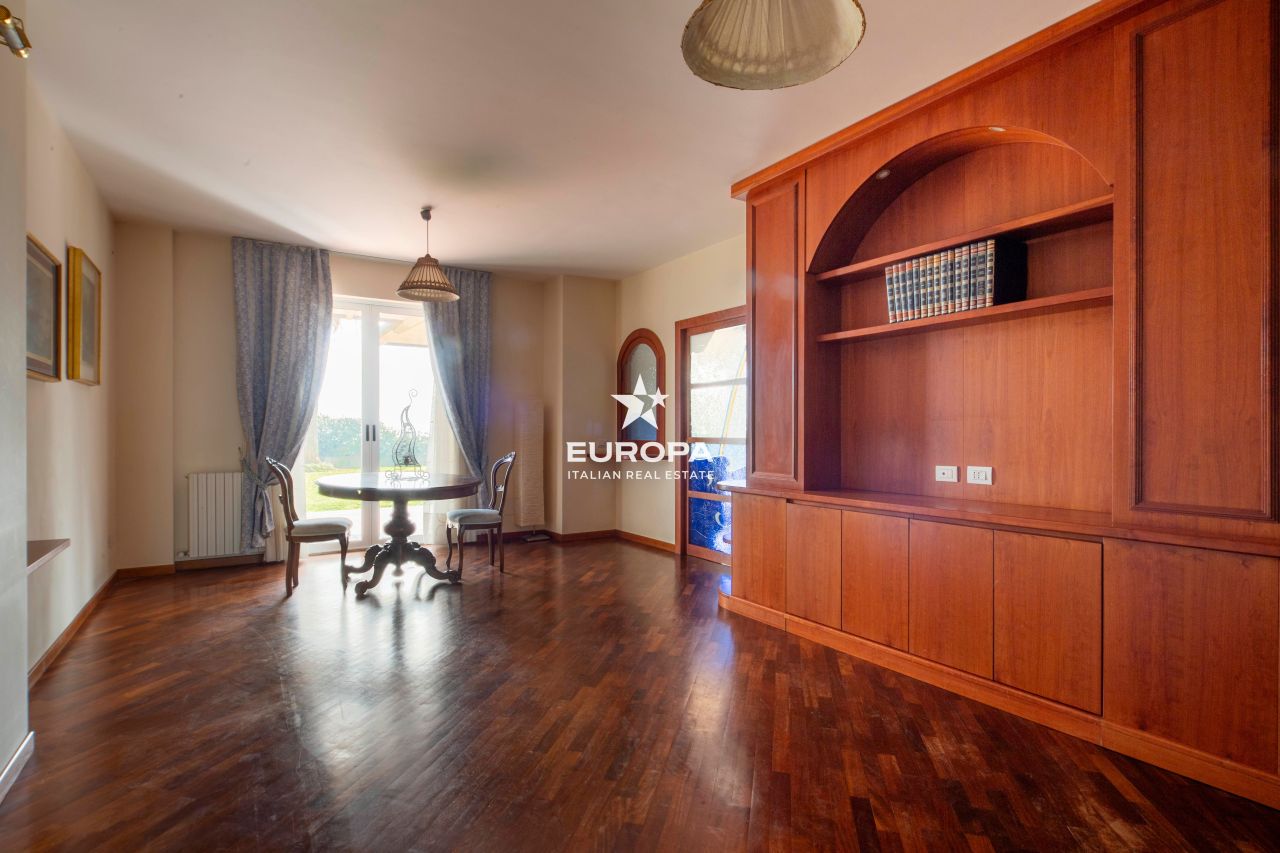 Апартаменты в Сан-Ремо, Италия, 180 м² - фото 7