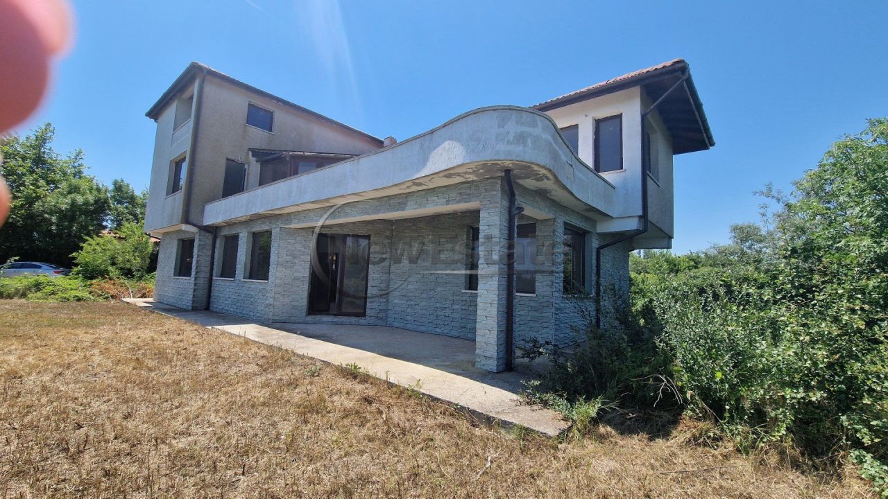 Дом в Тополе, Болгария, 248 м² - фото 2