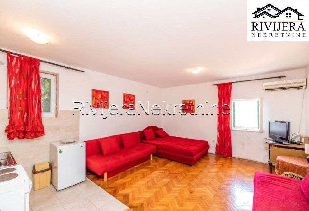 Квартира в Херцег-Нови, Черногория, 32 м² - фото 8