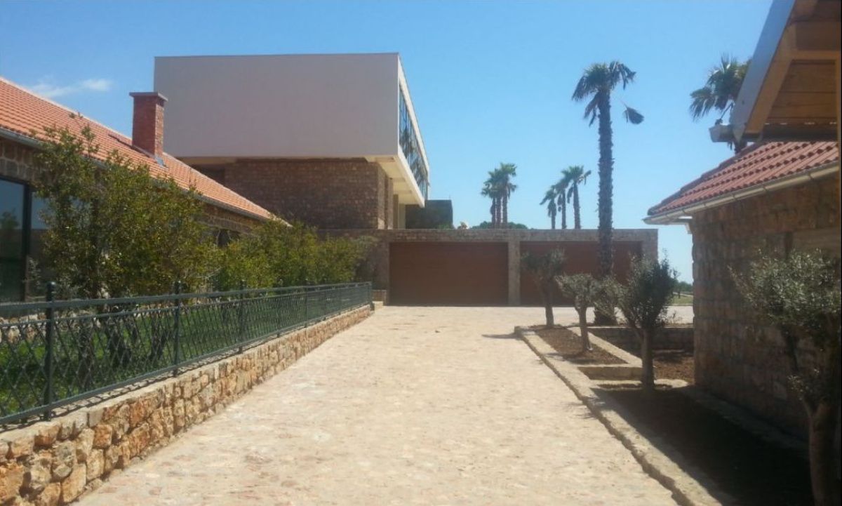 Дом в Будве, Черногория, 1 240 м² - фото 3