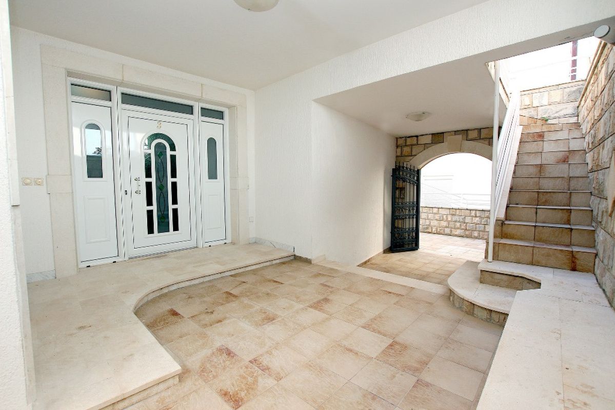 Дом в Святом Стефане, Черногория, 774 м² - фото 3