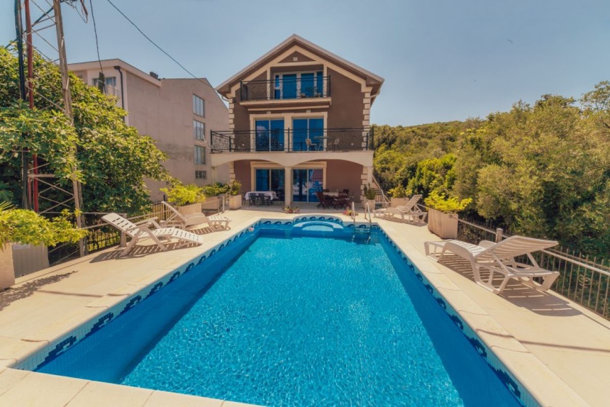 Дом в Джурашевичах, Черногория, 220 м² - фото 3