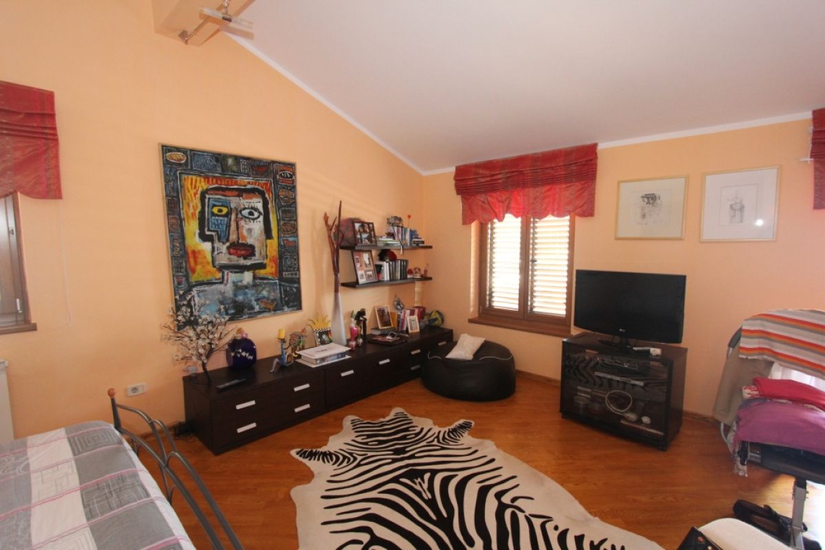 Дом в Ораховаце, Черногория, 280 м² - фото 4