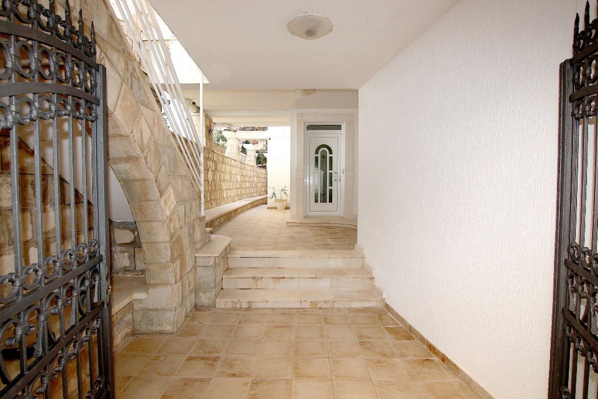 Дом в Святом Стефане, Черногория, 774 м² - фото 5