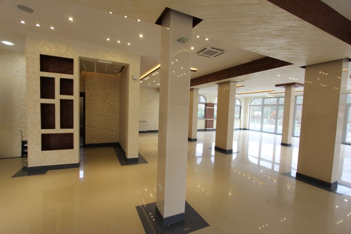 Отель, гостиница в Игало, Черногория, 830 м² - фото 2