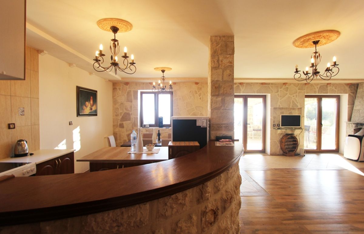 Дом в Петроваце, Черногория, 466 м² - фото 7