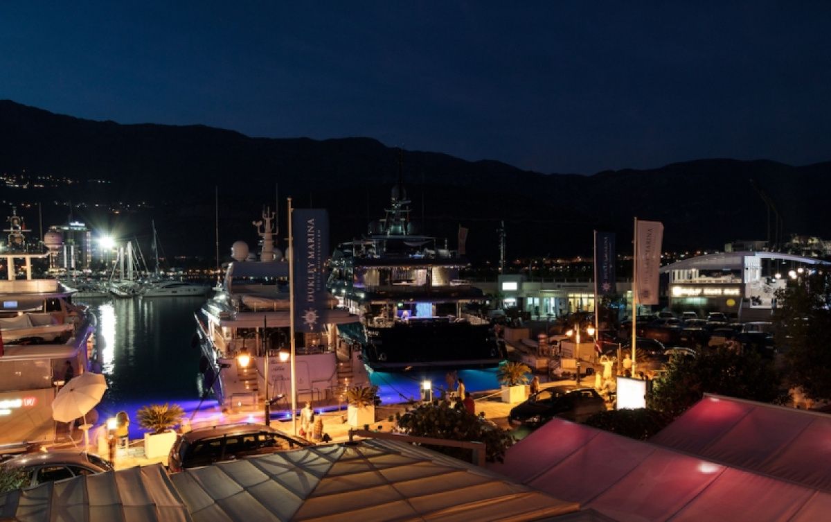 Квартира в Будве, Черногория, 146 м² - фото 14