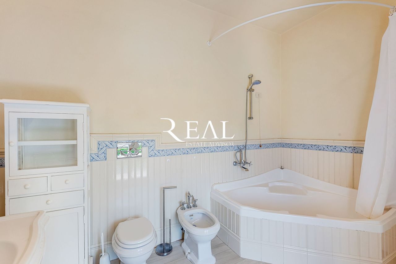 Вилла в Форте деи Марми, Италия, 200 м² - фото 18