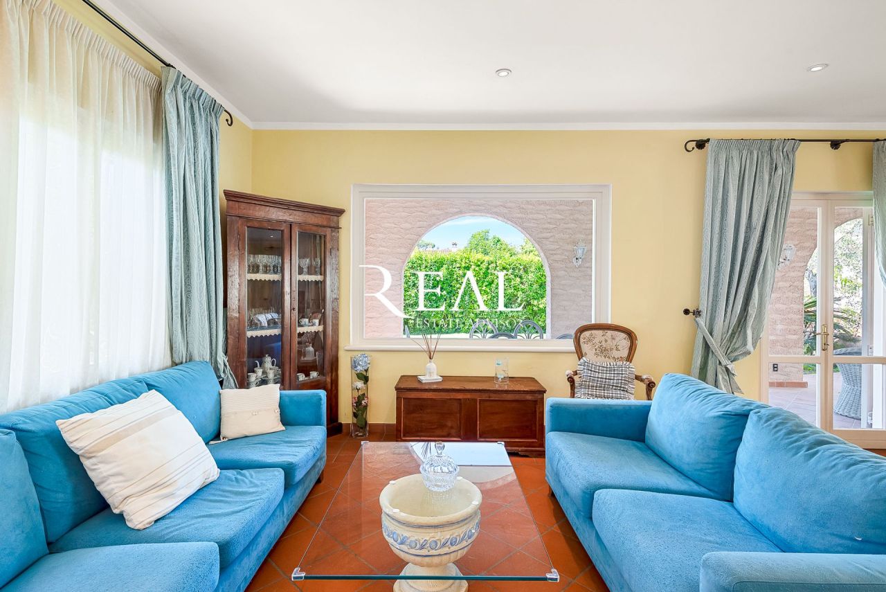 Вилла в Форте деи Марми, Италия, 200 м² - фото 3