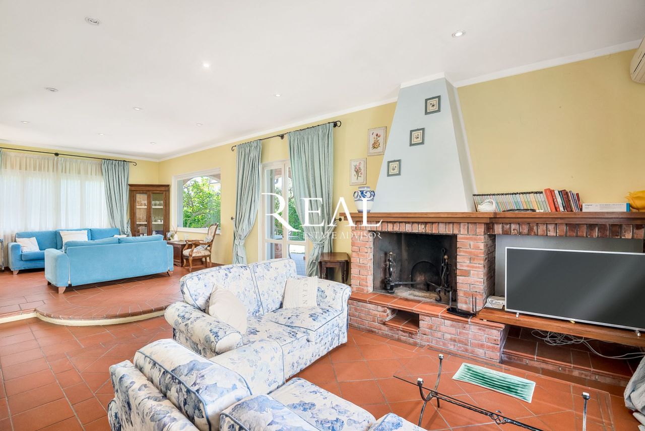 Вилла в Форте деи Марми, Италия, 200 м² - фото 7