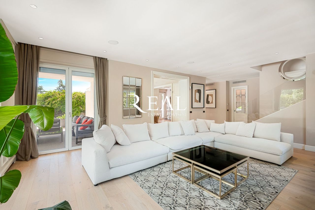 Вилла в Форте деи Марми, Италия, 430 м² - фото 4