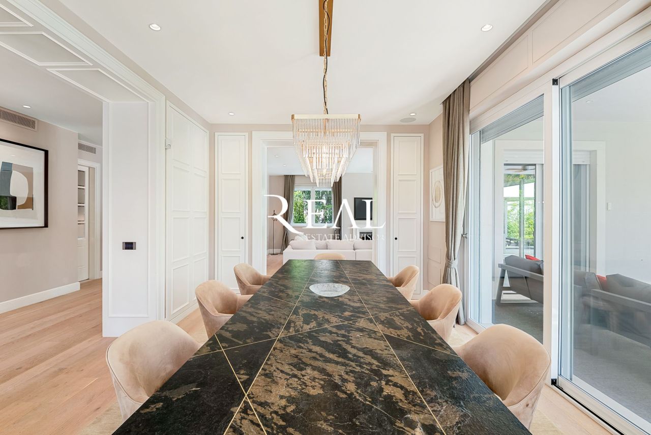 Вилла в Форте деи Марми, Италия, 430 м² - фото 8