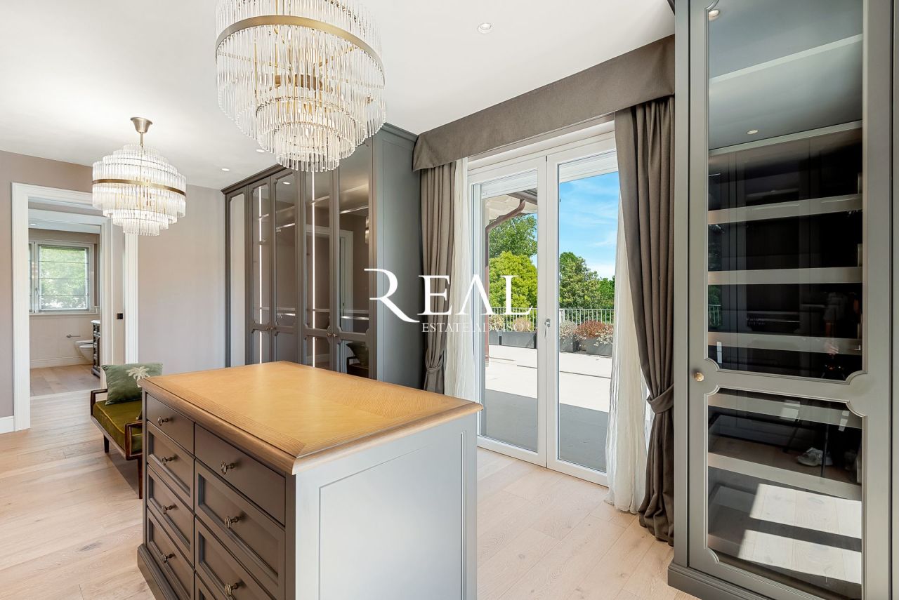 Вилла в Форте деи Марми, Италия, 430 м² - фото 14