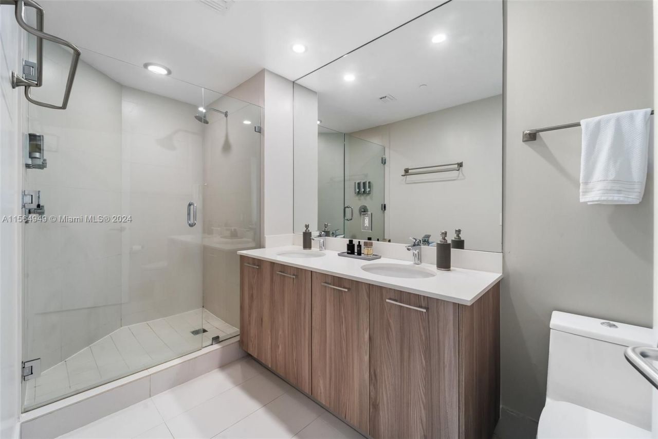 Квартира в Майами, США, 110 м² - фото 13