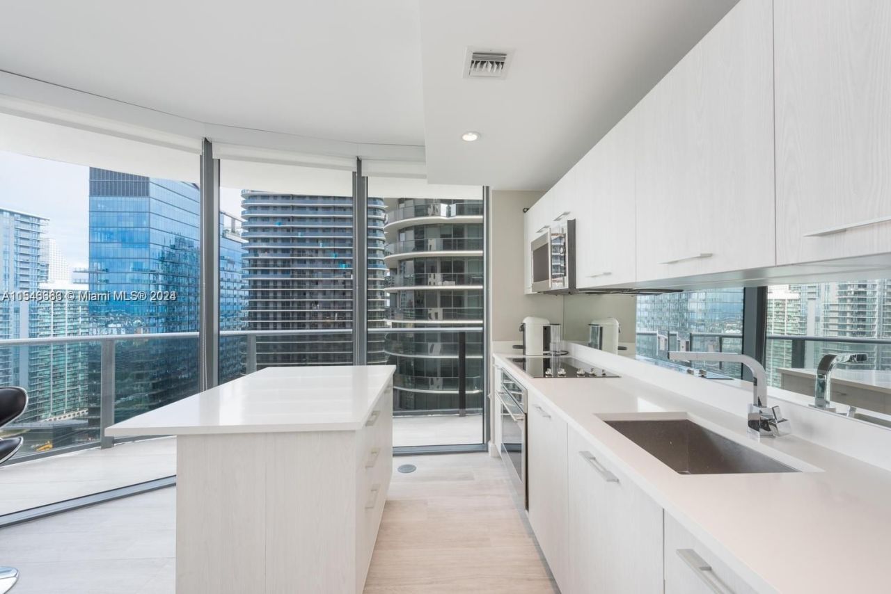 Квартира в Майами, США, 90 м² - фото 3