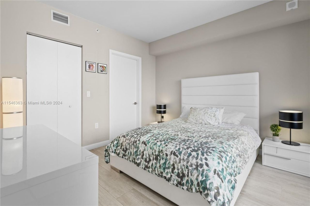 Квартира в Майами, США, 90 м² - фото 11