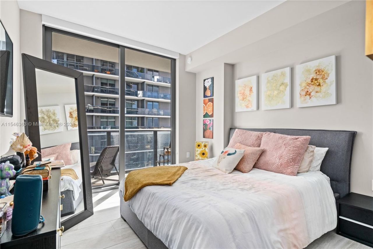 Квартира в Майами, США, 90 м² - фото 14