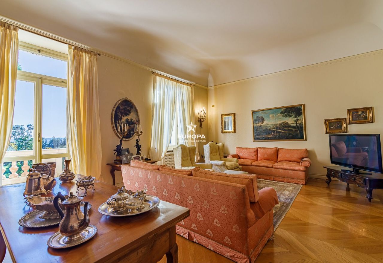 Вилла в Сан-Ремо, Италия, 880 м² - фото 16