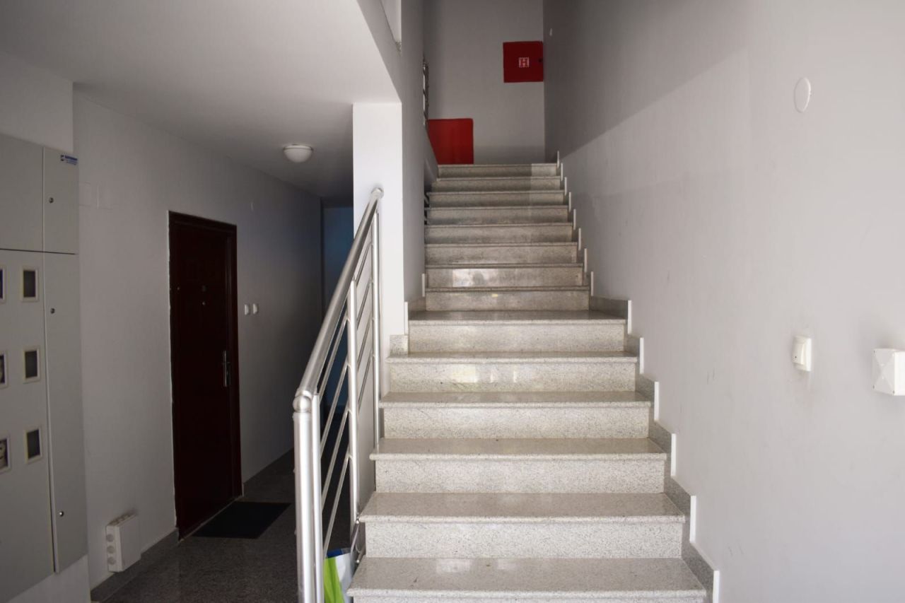 Квартира в Будве, Черногория, 61 м² - фото 2