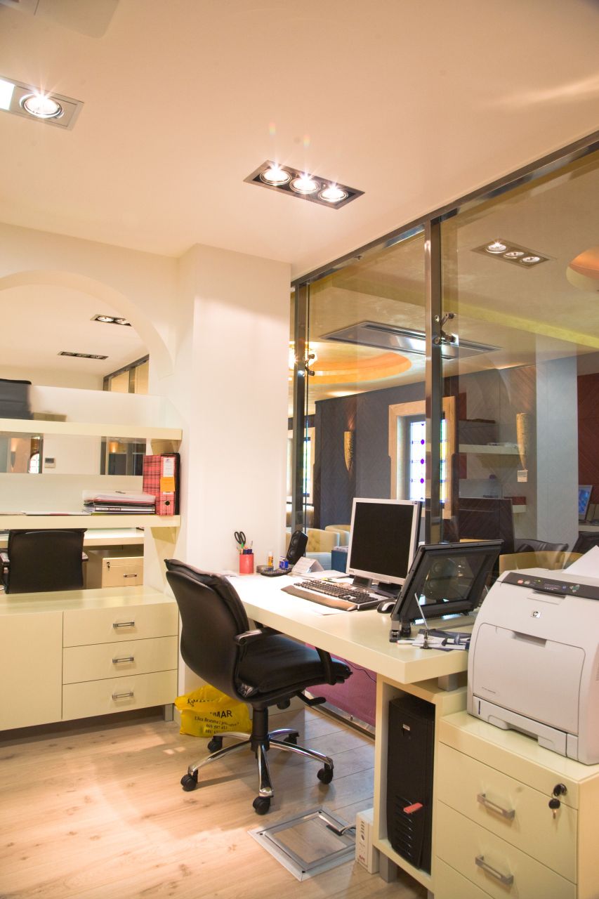 Отель, гостиница в Будве, Черногория, 6 000 м² - фото 11