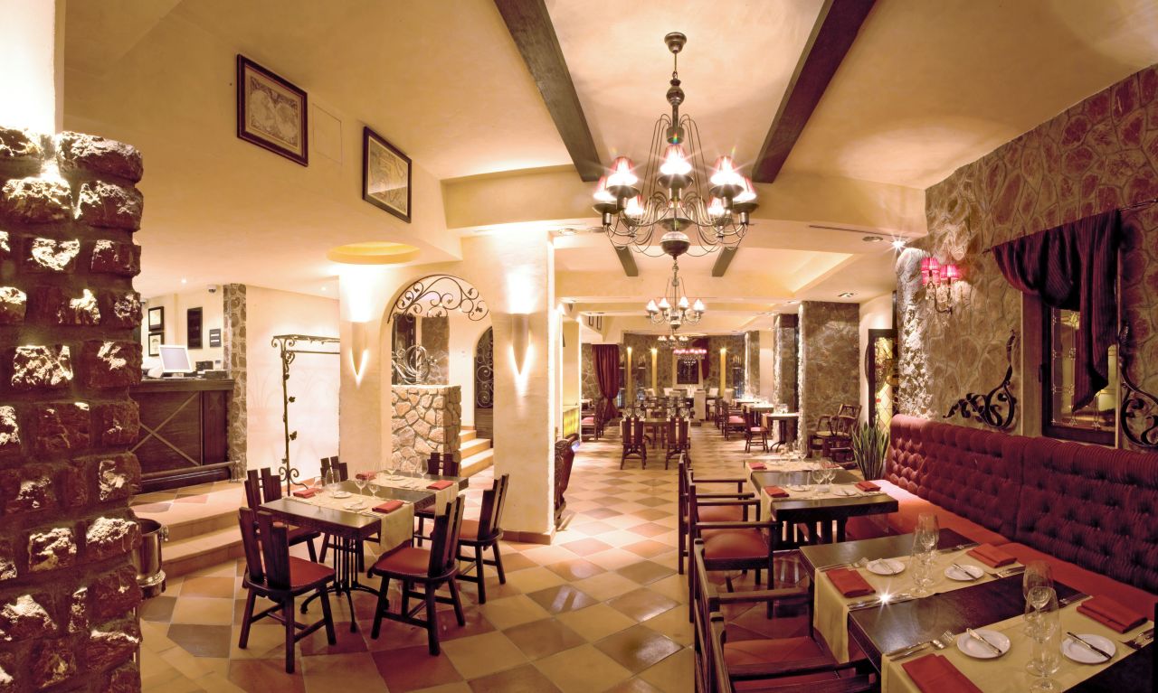 Отель, гостиница в Будве, Черногория, 6 000 м² - фото 6