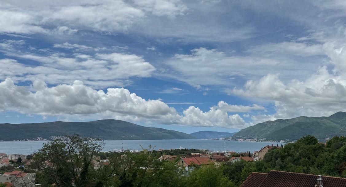 Квартира в Тивате, Черногория, 71 м² - фото 2