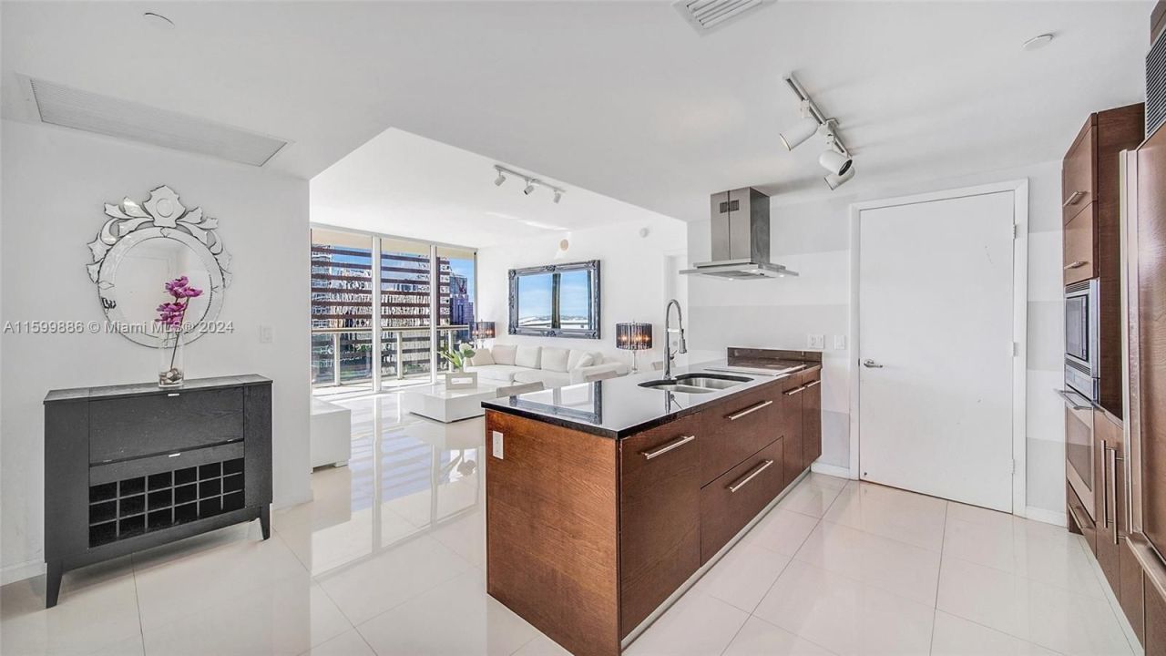 Квартира в Майами, США, 120 м² - фото 13