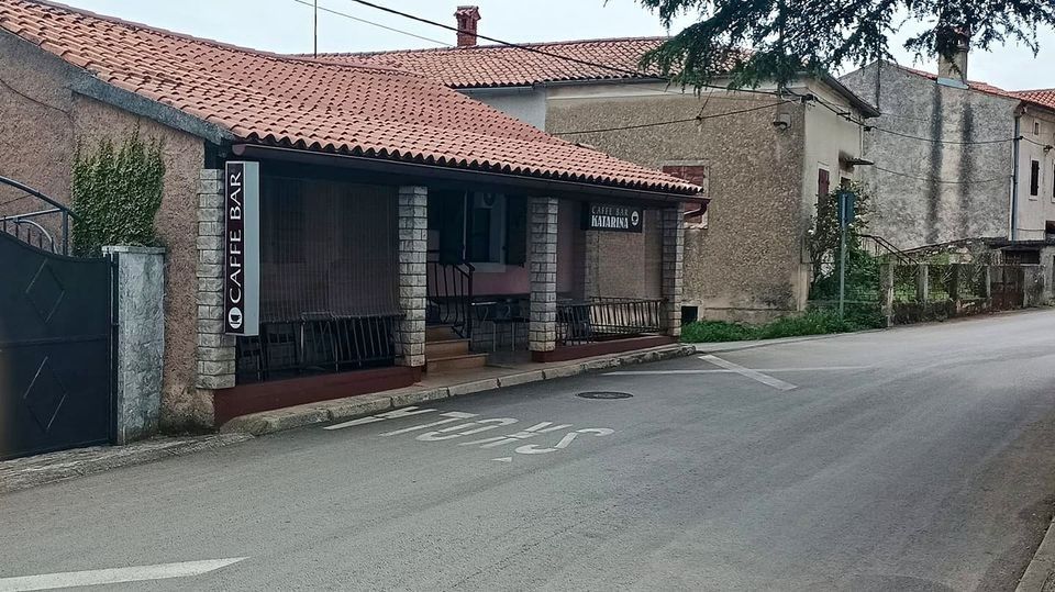 Кафе, ресторан в Марчане, Хорватия, 156 м2 - фото 1