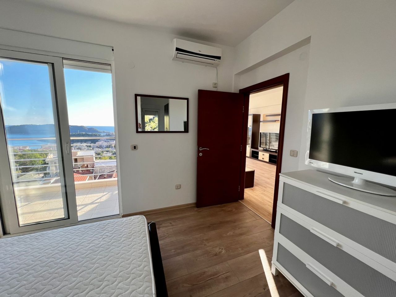 Квартира в Будве, Черногория, 78 м² - фото 4