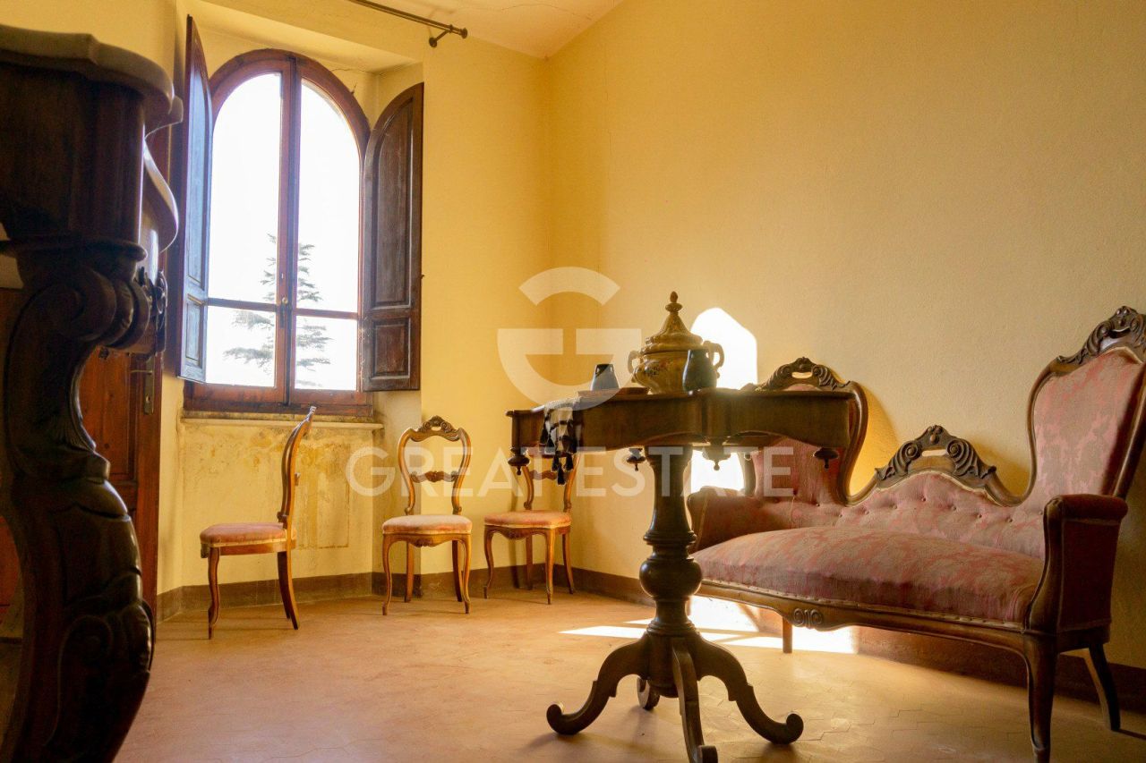 Дом в Читта-ди-Кастелло, Италия, 943 м² - фото 13