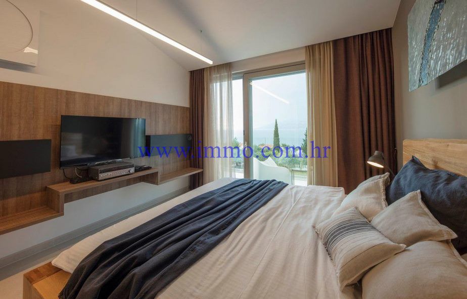 Вилла на острове Брач, Хорватия, 350 м² - фото 11