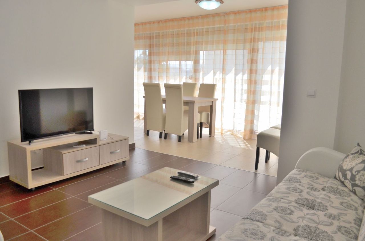 Коммерческая недвижимость в Добра Воде, Черногория, 68 м² - фото 4