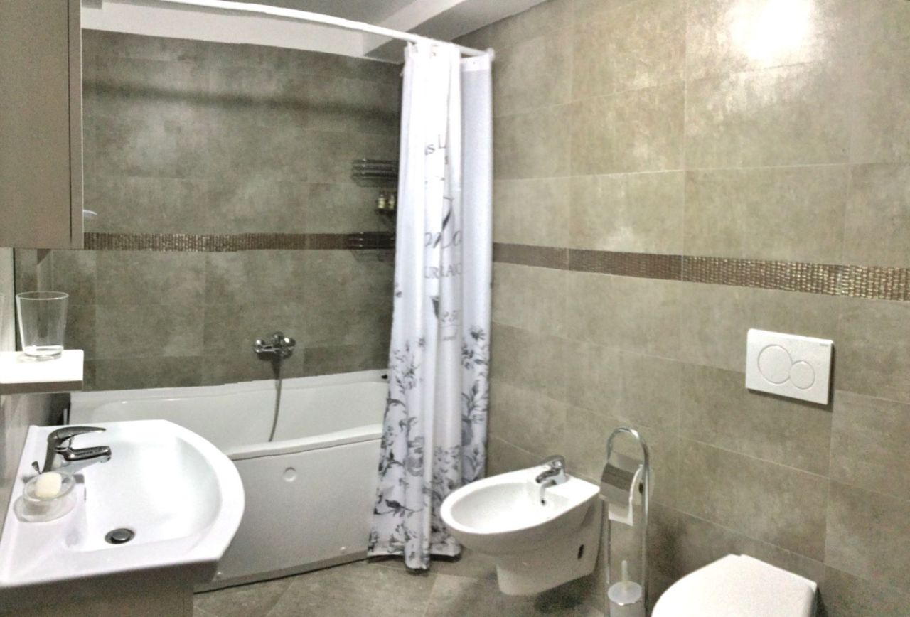 Коммерческая недвижимость в Добра Воде, Черногория, 68 м² - фото 12