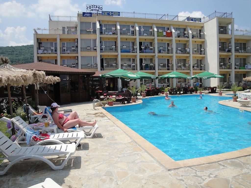 Отель, гостиница в Обзоре, Болгария, 1 680 м² - фото 2