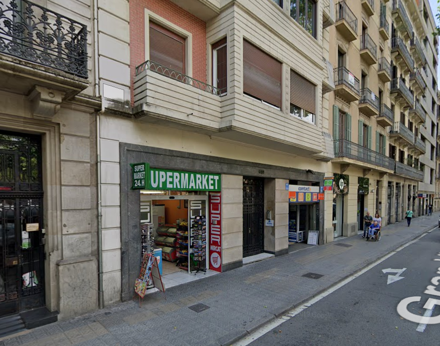 Коммерческая недвижимость в Барселоне, Испания, 268 м² - фото 1